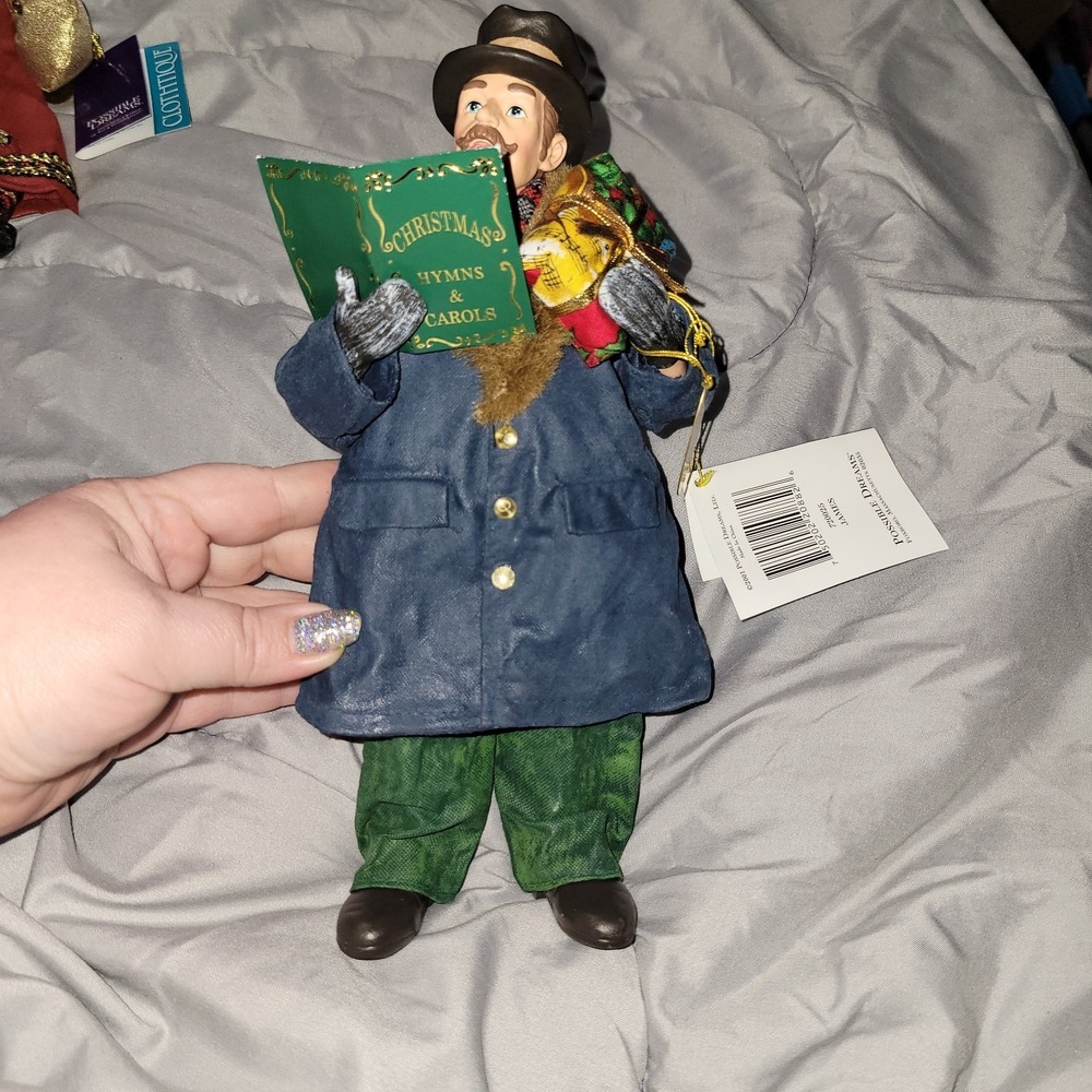 2001 Clothtique Possible Dreams Christmas Caroler James #720025 Figure